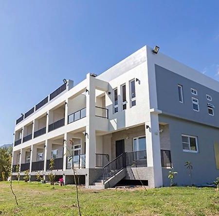 Auspice Garden Homestay 東河郷 エクステリア 写真